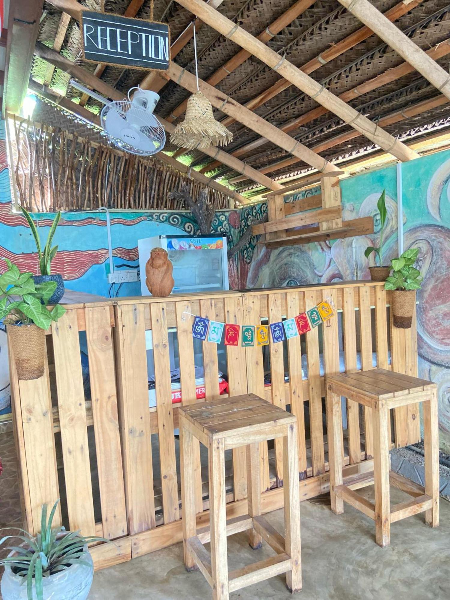 Happy Hammocks, Hiriketiya Beach - Sri Lanka ディックウェラ エクステリア 写真